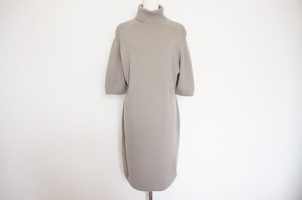 出張買取したバランタインのニットです｜カシミヤ素材で真冬も乗り切れる！