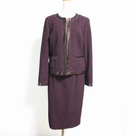 出張買取したレリアンのスカートスーツをご紹介！ジャストな紫で余裕な雰囲気を