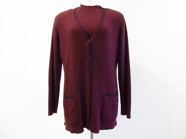 レリアンのアンサンブルを買取しました|えんじ色が落ち着く