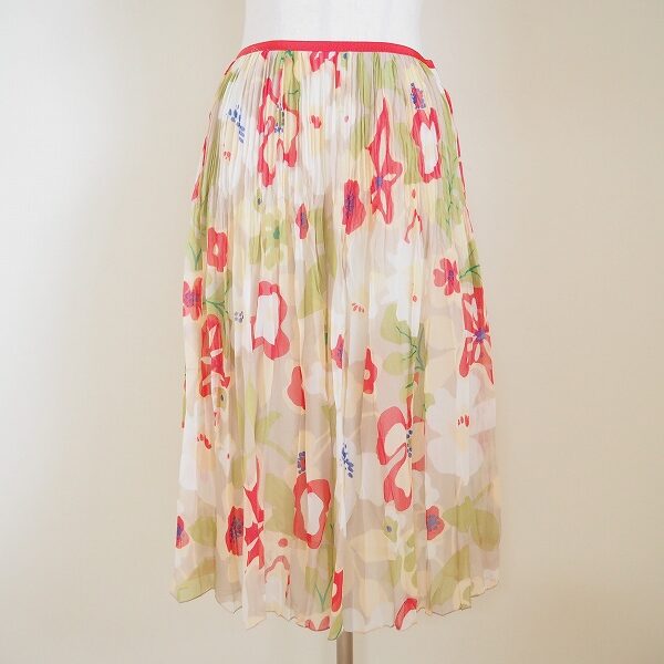 【エムズグレイシー】輝かしい色合いに心も弾む！スカートを買取しました