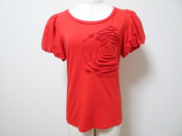 大ぶりなバラがチャーミング エムズグレイシーのカットソーを買取しました