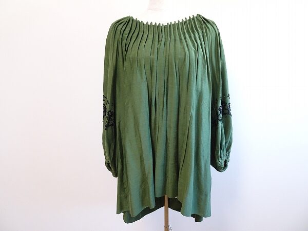 ユキトリイの明るいカーキ色 チュニックを出張買取しました