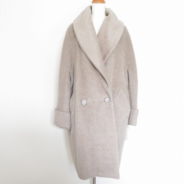 伊太利屋のアルパカコートをタグ付き未使用で買取致しました