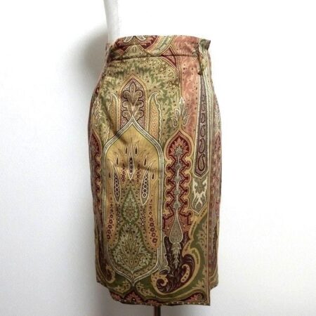 ペイズリー柄が人気のエトロ！巻きスカートを出張買取にて買取しました
