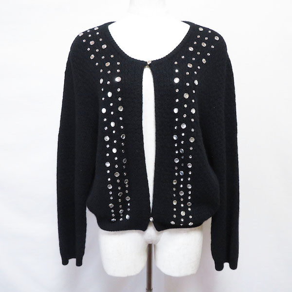 黒×ビジューでさりげない輝きを！レリアンのカーディガンを買取しました