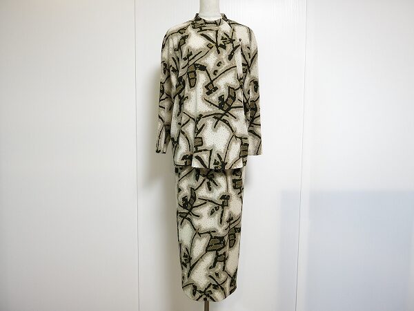 お買取したちりめん素材 詩仙堂のセットアップ！見ごたえある柄に引き込まれます