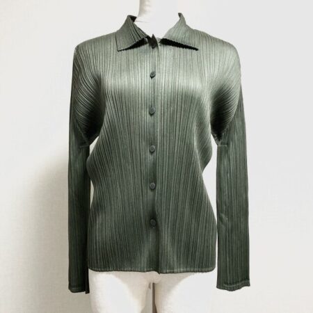 ミセスに人気のプリーツプリーズ！出張買取にてブラウスを買取しました