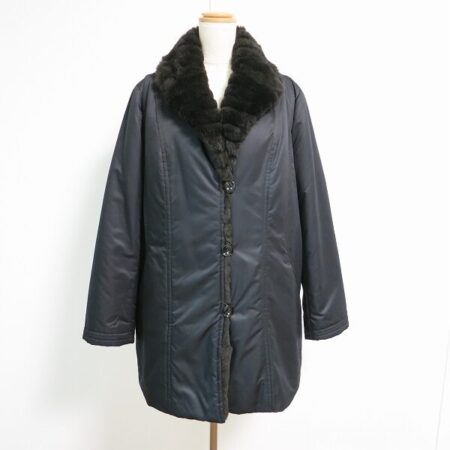 上品とベーシックのバランスが素敵なレリアンのコート