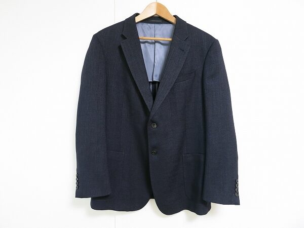 【宅配買取】アルマーニコレツィオーニのジャケットを買取しました
