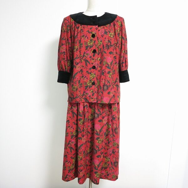 イヴサンローランのセットアップをお買取｜上品×花柄が輝かしい