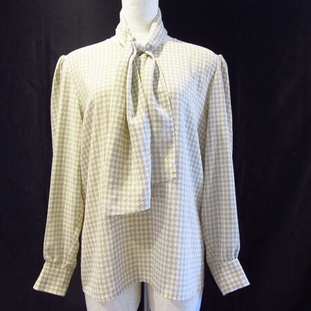 ハナエモリのシャツブラウスを出張買取しました｜優しい千鳥格子が印象的