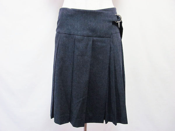 マックスマーラのスカートを買取しました｜巻きスカートできっちり感をプラス