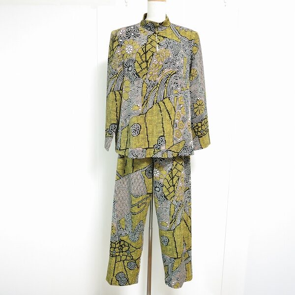 詩仙堂のセットアップを買取しました！からし色×黒のシックさ際立つ