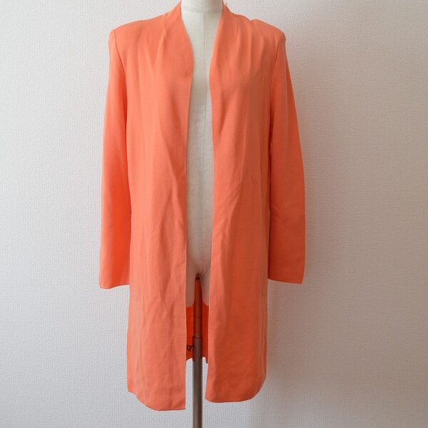 出張買取したマダムジョコンダのカーディガン！美しいオレンジが光ります