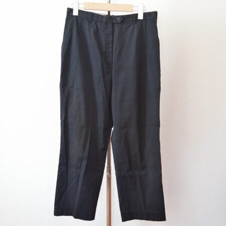 バーバリーのパンツを買取しました！程よくゆとりも感じられるデザイン