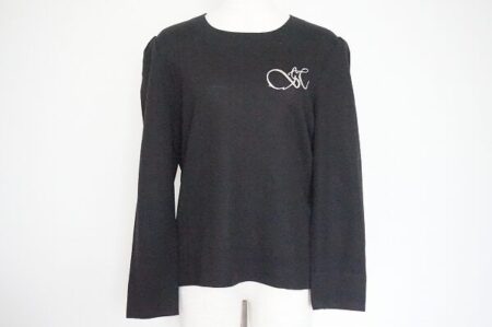 斉藤都世子のニットを買取しました｜カッコよさもあるデザイン