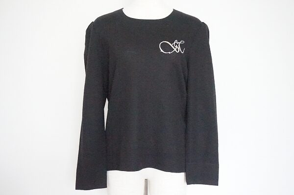 斉藤都世子のニットを買取しました｜カッコよさもあるデザイン