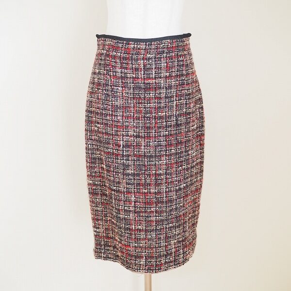 エスカーダの上品スカートを出張買取にて買取いたしました