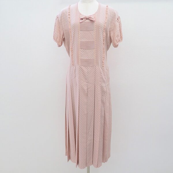 ピンクハウスのワンピース！柔らかさに癒される雰囲気がポイント