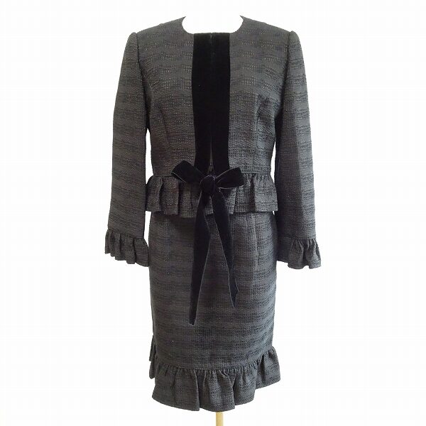 【出張買取】ベロアとリボンの可愛らしさも光る ミスアシダのスカートスーツ