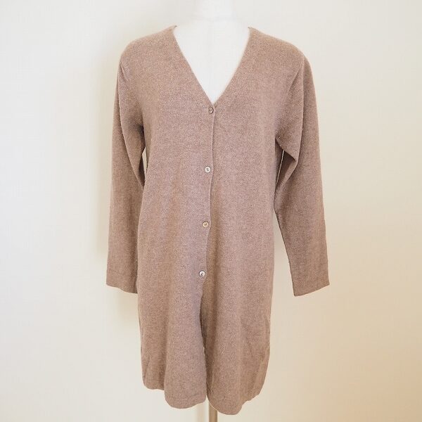 エヴァムエヴァ カシミヤカーディガンを宅配買取ご利用のお客様より買取しました