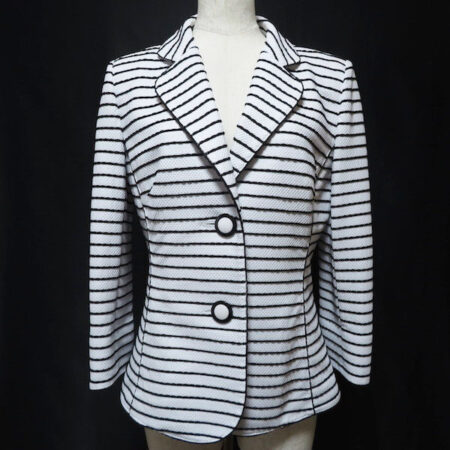 ピエールカルダンのジャケットを買取しました！はっきりボーダーできりっとした気持ちに