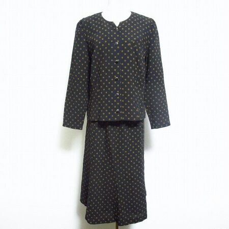 【お買取りしたアイテムをご紹介】愛され感漂う レリアンのセットアップ