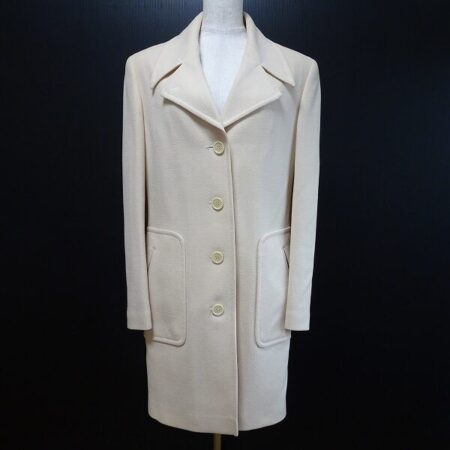 艶っぽく軽く着られる ヴァレンティノ ガラヴァーニのコートを買取しました