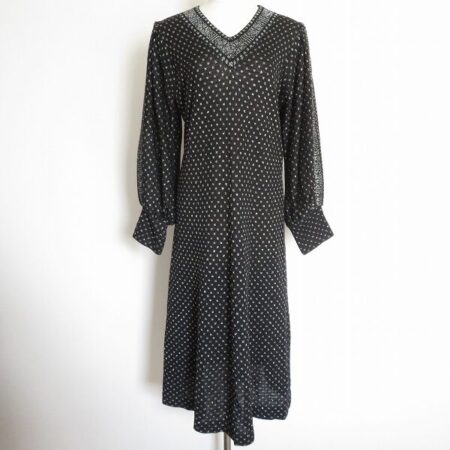 ふんわりピンドットワンピを買取！斉藤都世子