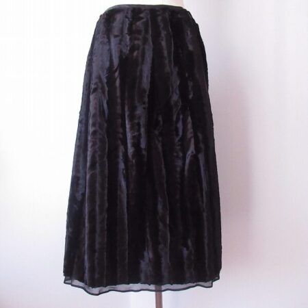 人気のヒロコビス スカートを買取しました