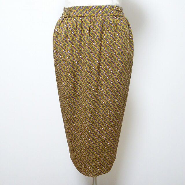 ほっそりしたラインになる 詩仙堂のスカートを買取しました