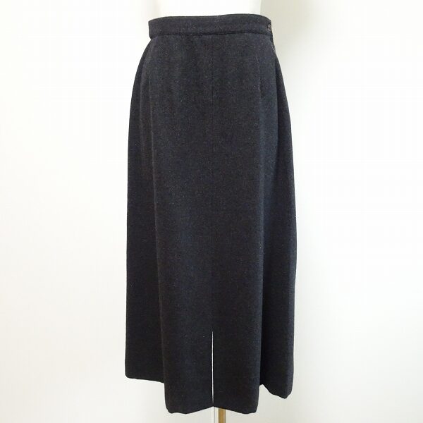 マドモアゼルノンノン  定番グレー系のスカートを買取しました