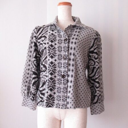 ニットカーディガンが嬉しい斉藤都世子のお洋服を出張買取しました