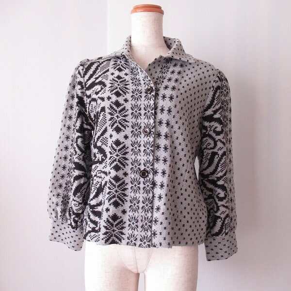 ニットカーディガンが嬉しい斉藤都世子のお洋服を出張買取しました