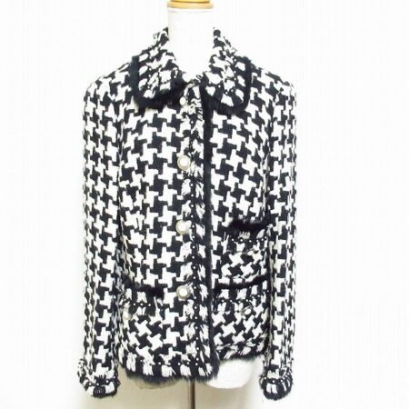 モノトーンの千鳥格子ジャケットを買取致しました！伊太利屋