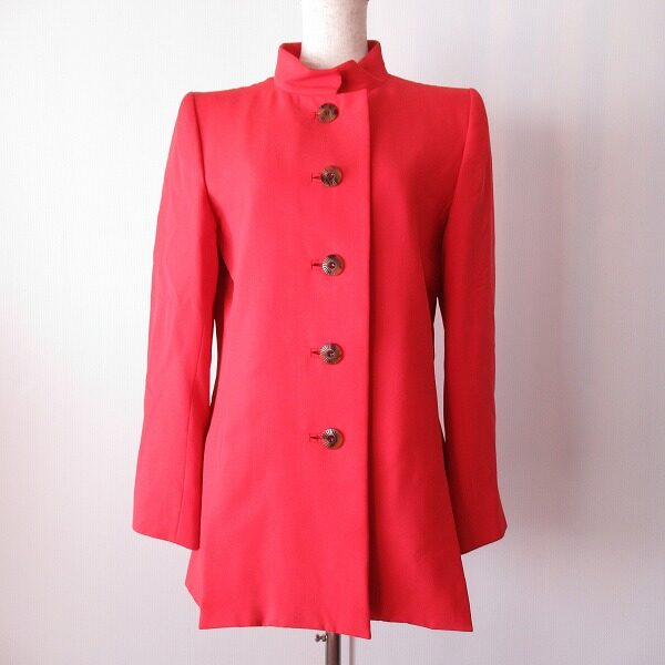 お買取したイヴサンローラン リヴゴーシュのジャケット｜凛々しく決めてくれます