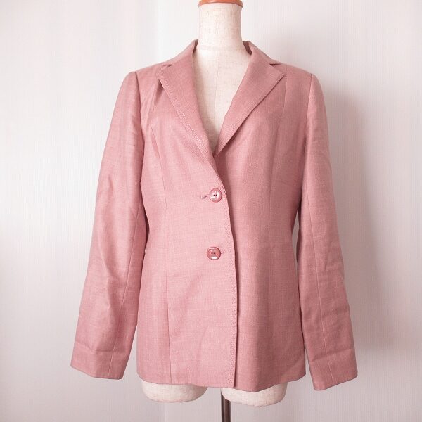 レリアンの明るいピンクジャケットを買取させて頂きました