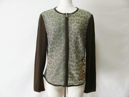 羽織ってもしっかり着ても様になる 伊太利屋のカーディガンをお買取