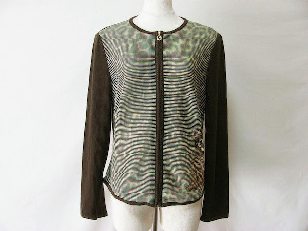 羽織ってもしっかり着ても様になる 伊太利屋のカーディガンをお買取