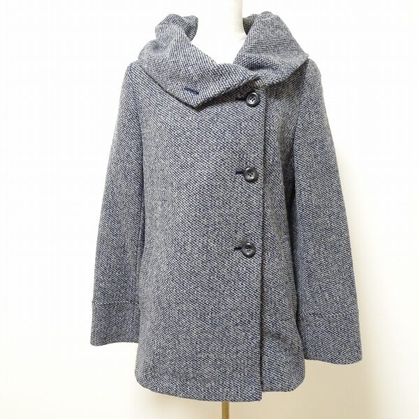 安定感とおしゃれさを与えられる キャラオクルスのコートを買取しました