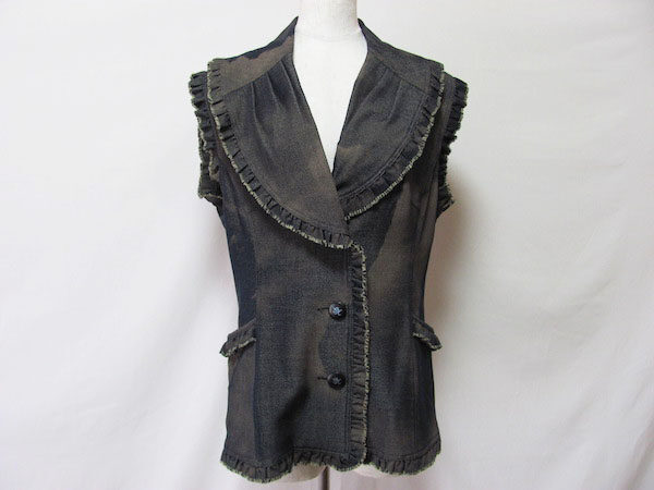 伊太利屋のベストを買取しました！綺麗めデニム風デザインが素敵です