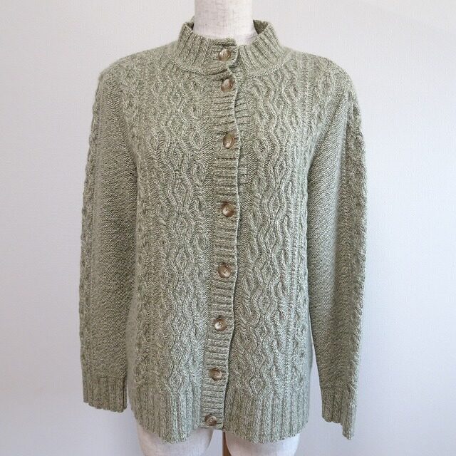 広がりすぎないデザインが嬉しい！レリアンのカーディガンを買取しました