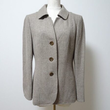 レリアンのジャケットを出張買取しました｜使いやすいグレージュが嬉しい