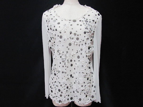 イタリヤのカットソーを買取しました！ドットとバラモチーフの貴重なコラボ