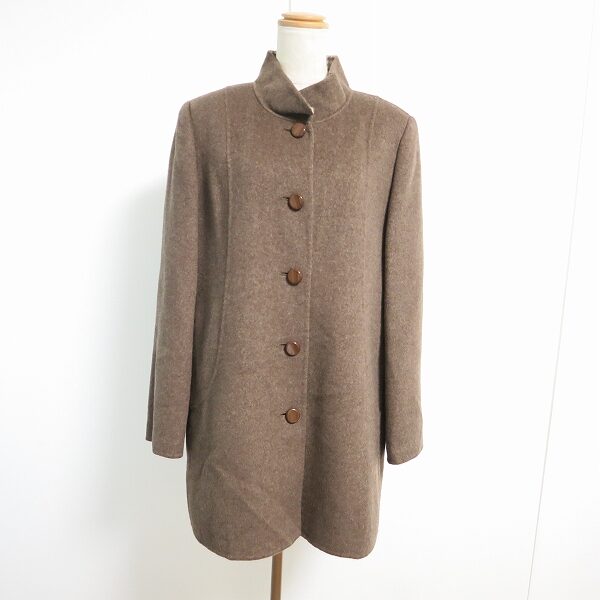 目立ちすぎず上品に決まる レリアンのコートを買取しました