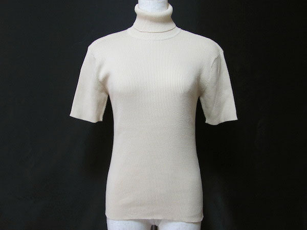 清潔感抜群！ピンクハウスのベージュ カットソーを買取しました