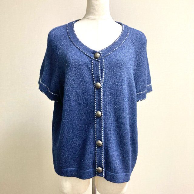 レリアンのカーディガンを買取しました｜シルクの潤いを感じます