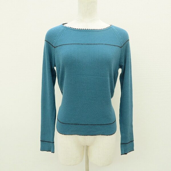 レリアンのニットを買取しました！ほんのりブルーで華やぐ