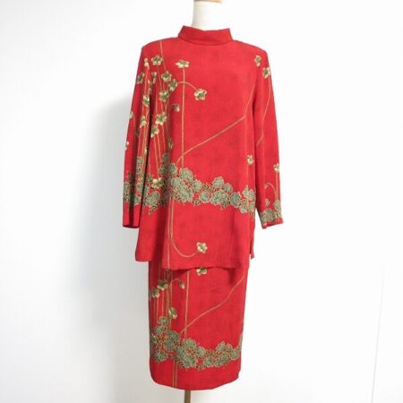 こざっぱりした赤に見とれる 詩仙堂のセットアップを買取しました