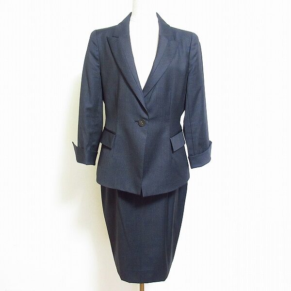 【銀座マギー】買取したスカートスーツをご紹介いたします